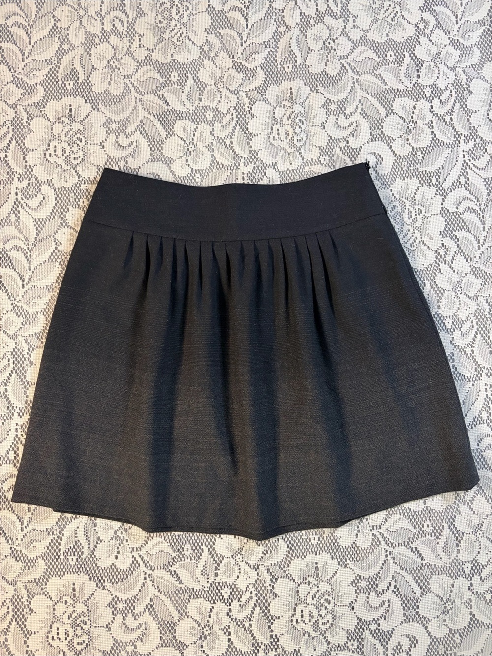 Theory Jiasa Grey Pleated Wool Mini Skirt, Size 2